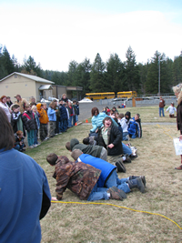 GOldendale 3rd graders play Hooks & Ladders at Klickitat Hatchery